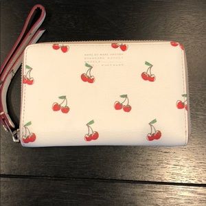 Marc by Marc Jacobs wristlet